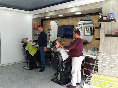 Selçuk Erkek Kuaförü Yerel İşletme fotoğrafı 1